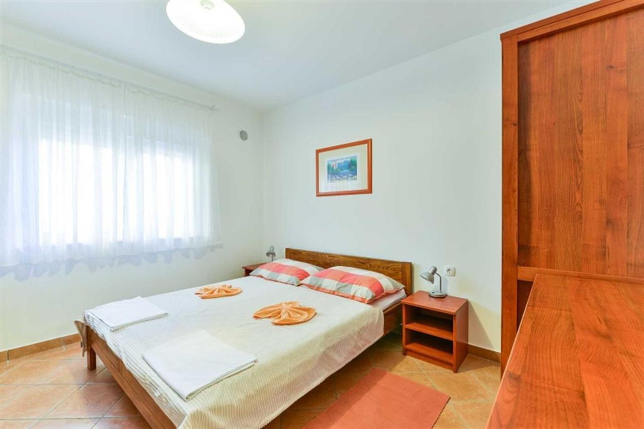 Apartment House Inga Vir Ngoại thất bức ảnh