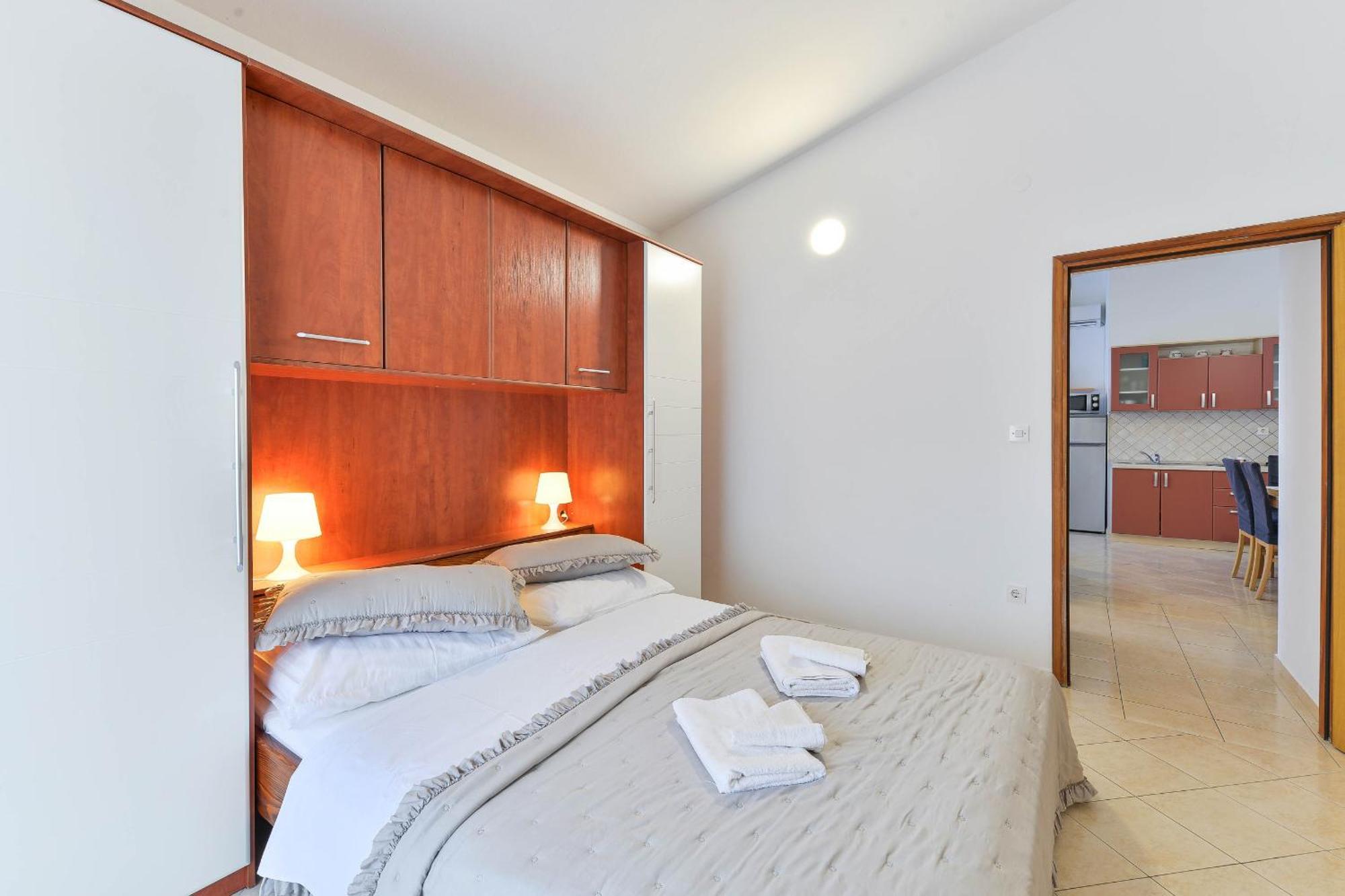 Apartment House Inga Vir Ngoại thất bức ảnh