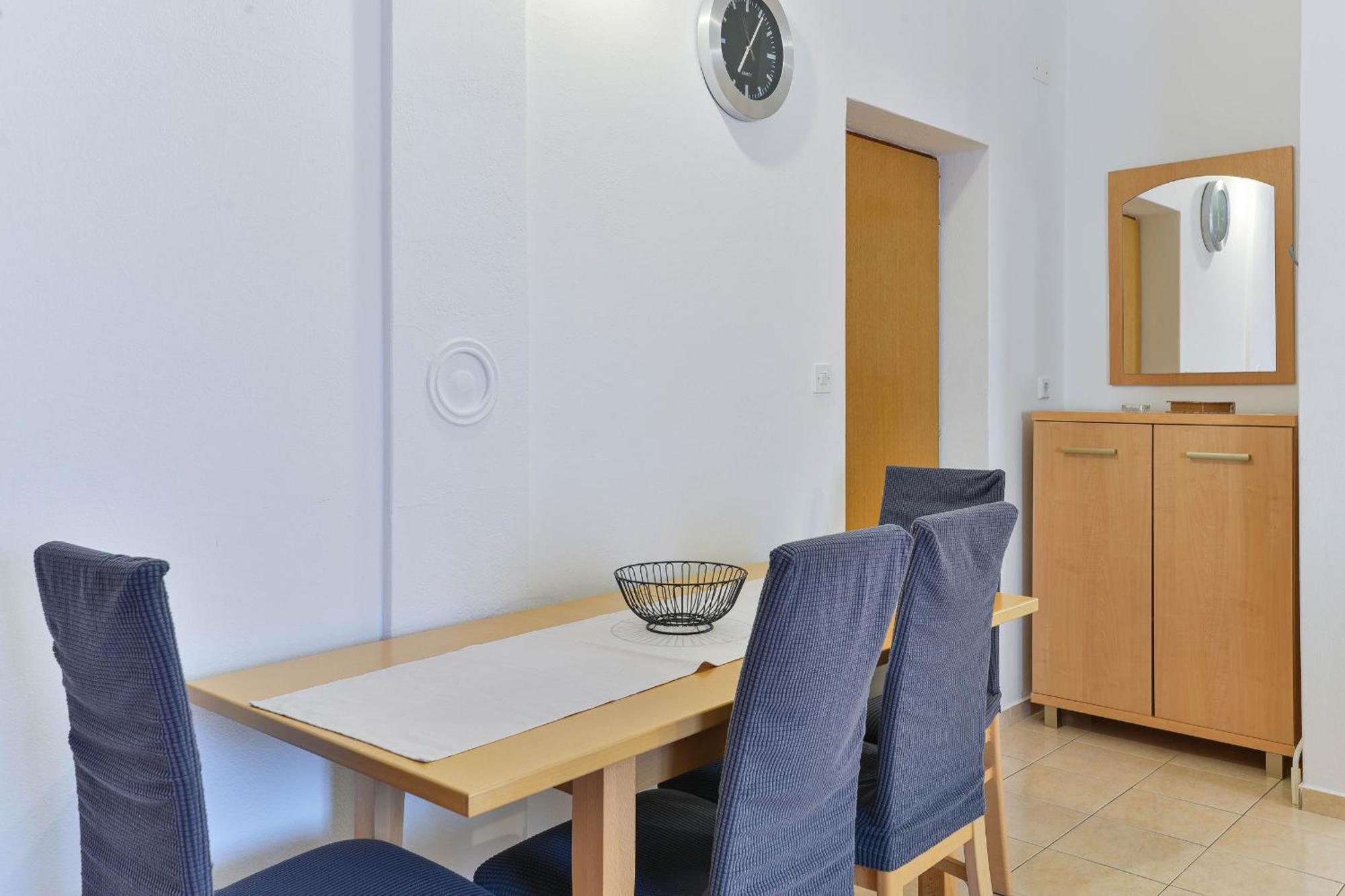 Apartment House Inga Vir Ngoại thất bức ảnh